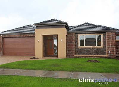 EXCEPTIONAL, EASY LIVING, TOWN HOME Picture