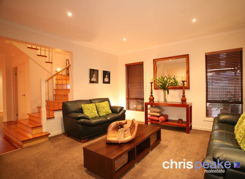 NOOSA IN THE CHASE! Picture 3