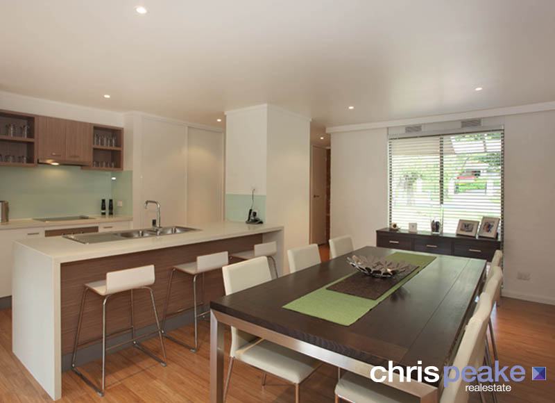 YOU JUST HAVE TO LOOK INSIDE! Picture 2