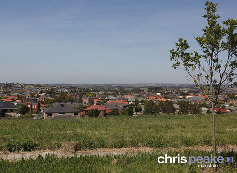 STUNNING 1/4 ACRE - NEVER ENDING VIEWS Picture 1