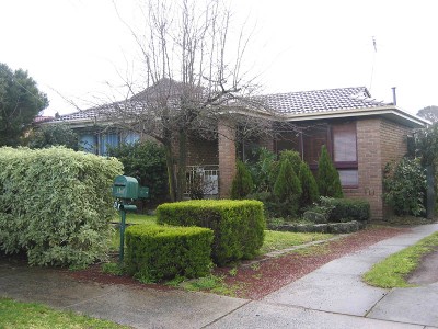 3 BED CLOSE TO EVERYTHING...... Picture