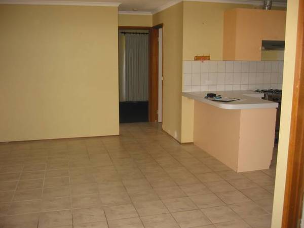 NEAT THREE BEDROOM HOME! Picture 3