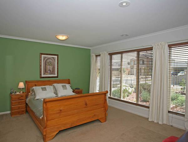 A SIMPLY FANTASTIC POSITION Picture 2