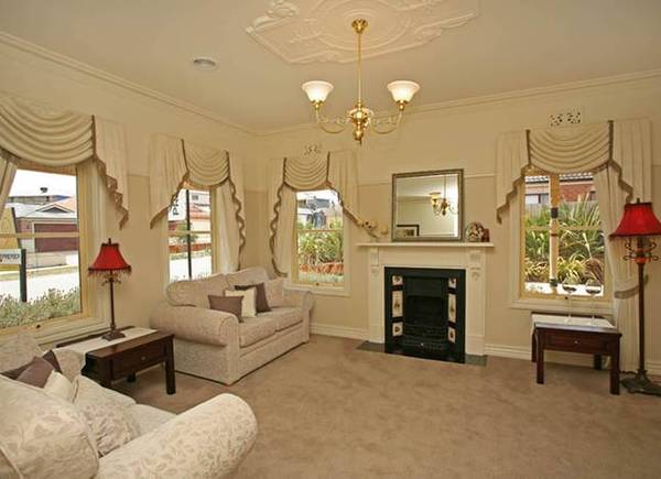 YESTERYEAR, INSTANTLY CAPTIVATING Picture 2