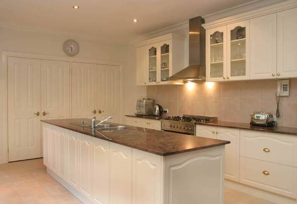 EPITOME OF CLASS Picture 3