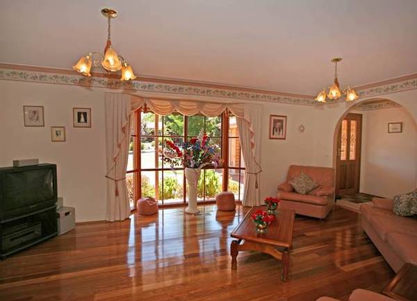 A PERFECT TEN OUT OF TEN... Picture 2