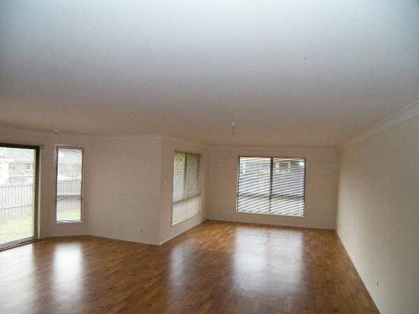 14 Orchid Way, Wadalba Picture 3