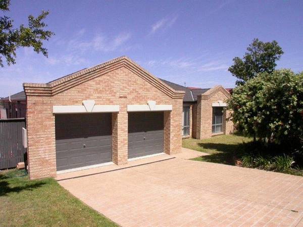 9 Barrington Dr, Woongarrah Picture 1