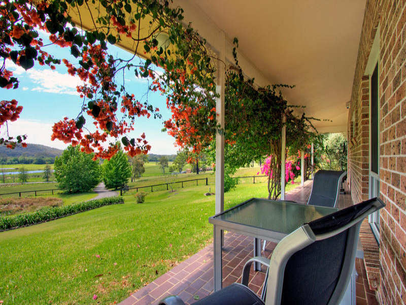 A BEAUTIFUL LIFESTYLE Picture 1