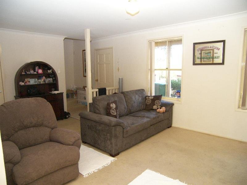 MOTIVATED VENDOR Picture