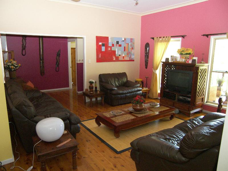 AFFORDABLE LIFESTYLE Picture 2