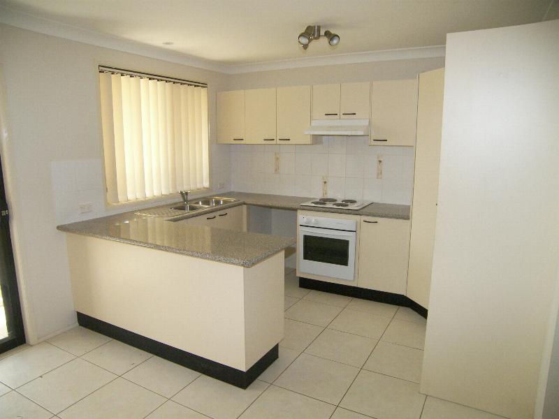 ATTENTION INVESTORS & FIRST HOME BUYERS Picture 2