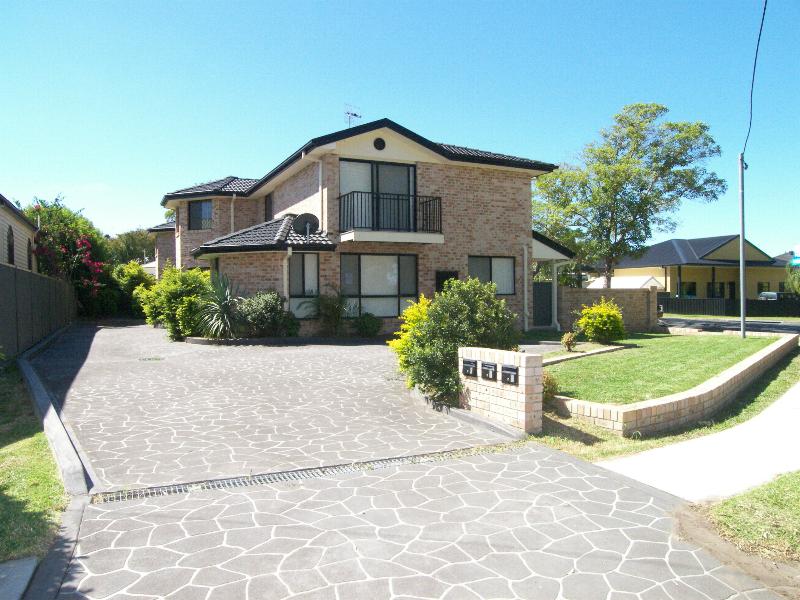 RIVERSIDE LIVING Picture 1