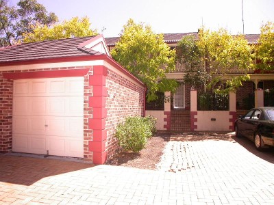 TIDY TOWNHOUSE Picture