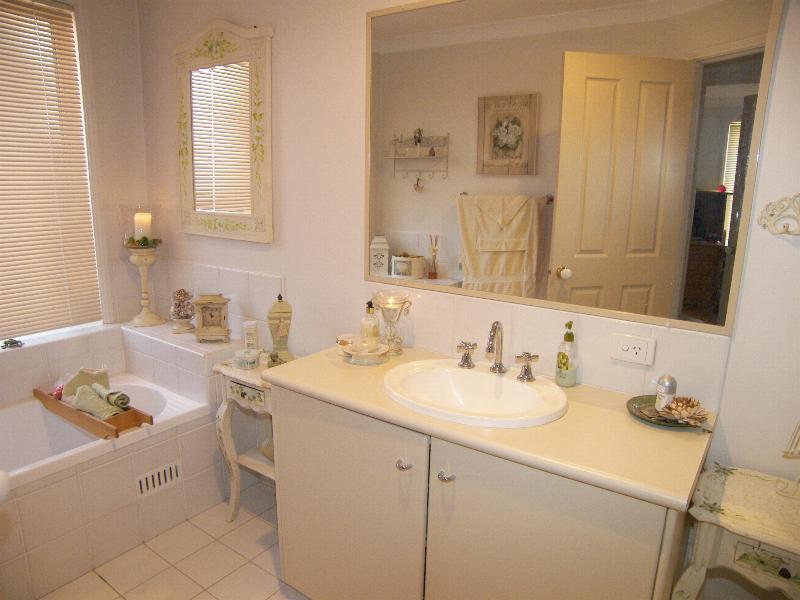36 Kintyre Close, Hamlyn Terrace Picture 3