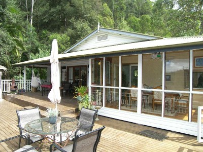 CEDAR VALLEY ESCAPE Picture