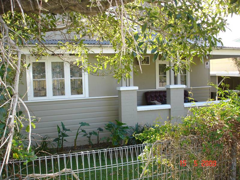 4 Warner Avenue Wyong Picture