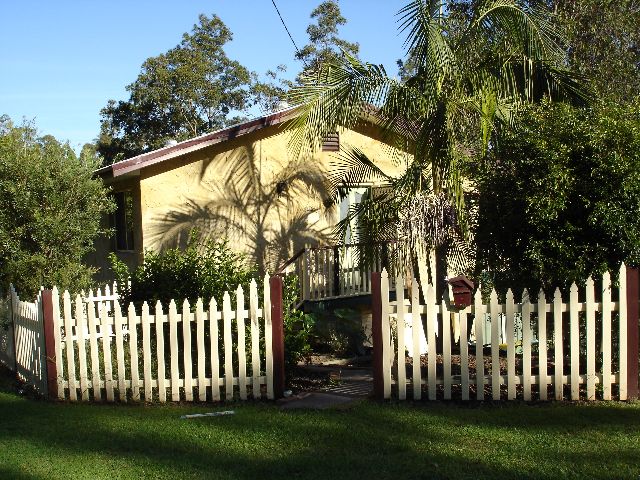 2 McKell Ave, Watanobbi Picture 1