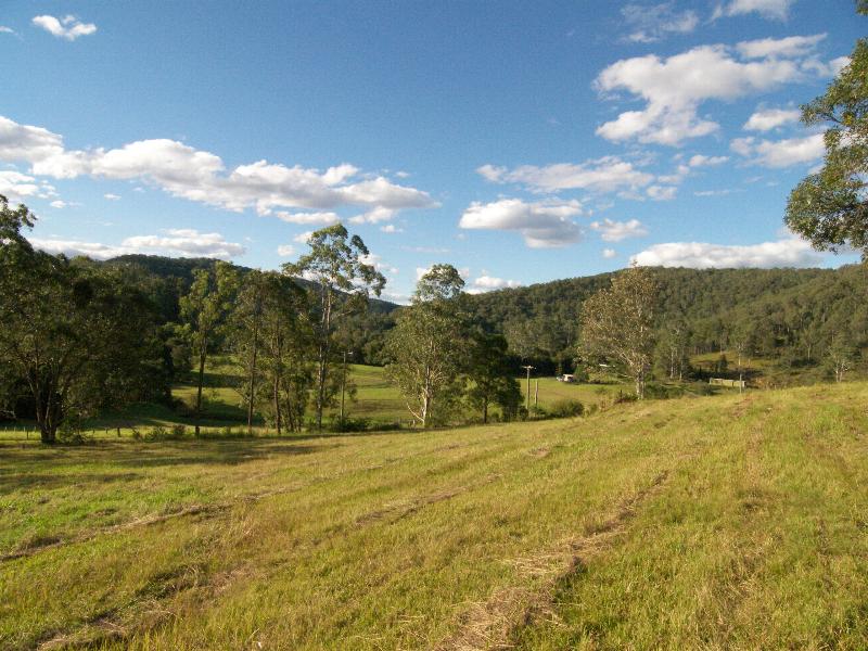 LIFESTYLE PERFECTION!! Picture 3