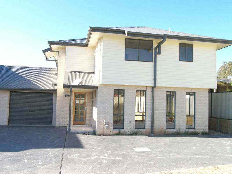 10a Kiah Way, Watanobbi Picture 1