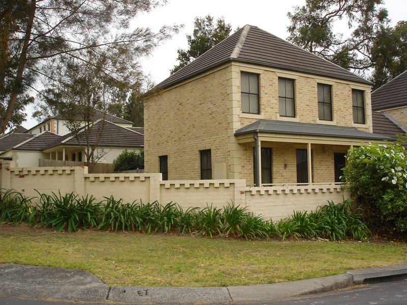 1/4 Hawthorn Place, Mardi Picture 2