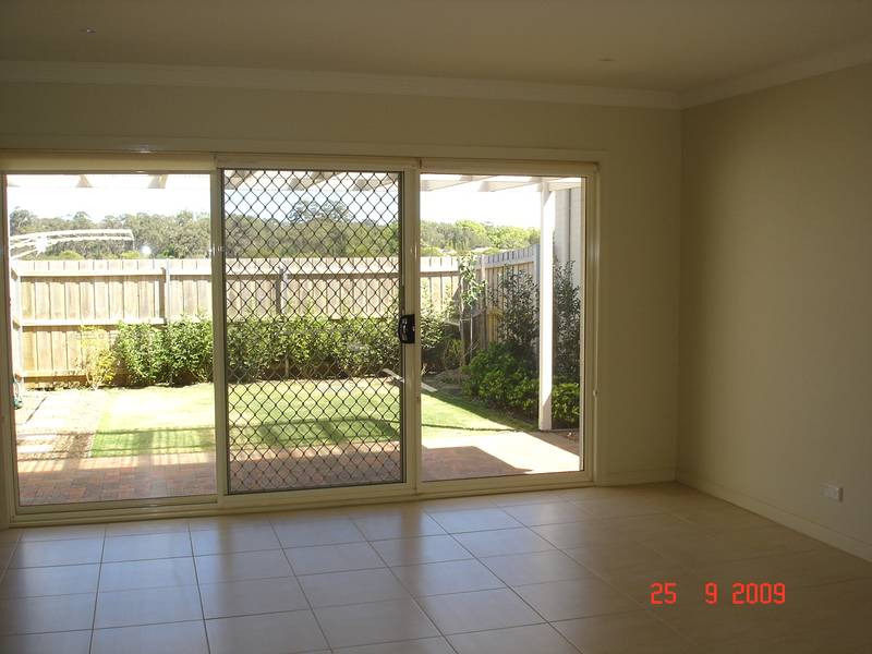 24 Kooindah Boulevard, Kooindah Waters, Wyong Picture 2