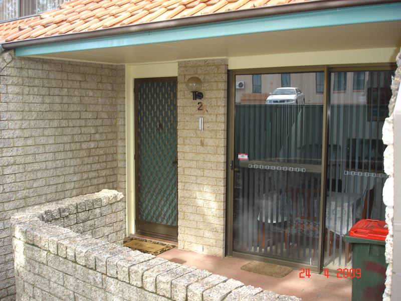 2/4 Rankens Court, Wyong Picture 1
