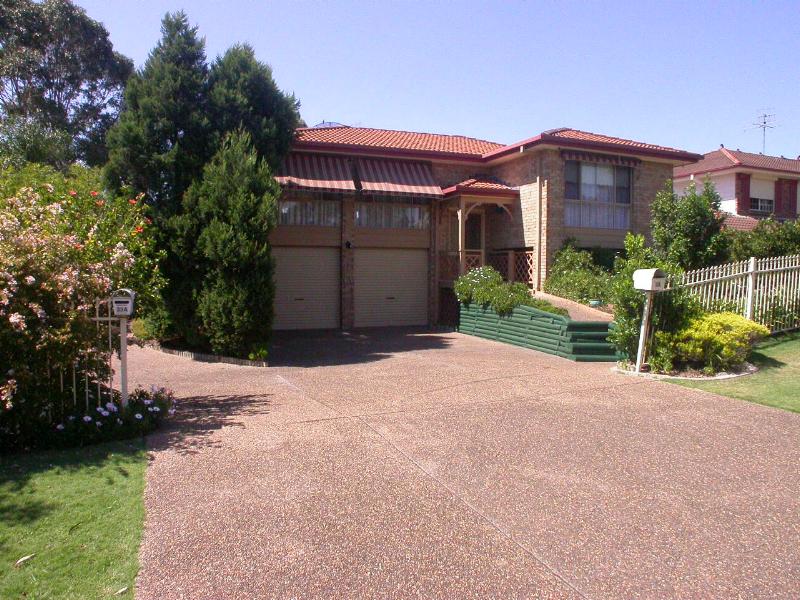 THERES NO PLACE LIKE HOME! Picture 1