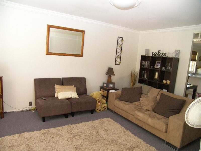 COMFORTABLE & QUIET Picture 2