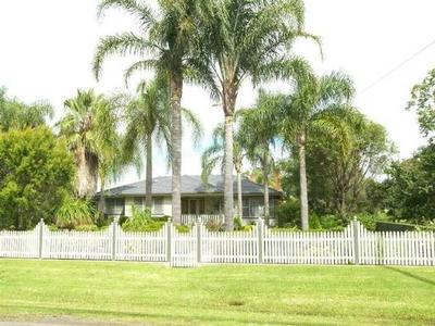 COUNTRY LIVING, COUNTRY AIR Picture