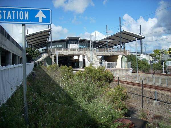 SAVE THE PAIN TAKE THE TRAIN Picture 3