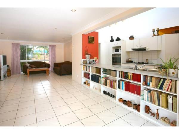 DELIGHTFUL FAMILY ABODE Picture