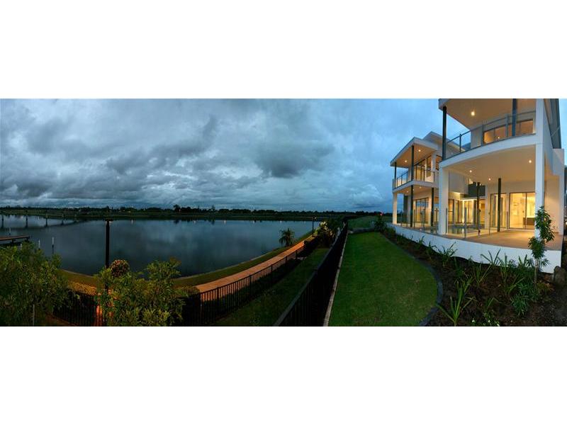 ULTRA MODERN - BRAND NEW Picture 1