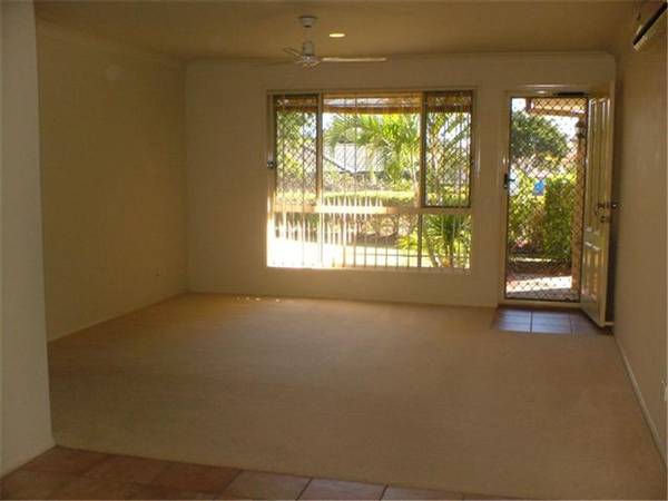 DUPLEX Neat as a PIN & a BARGAIN! Picture