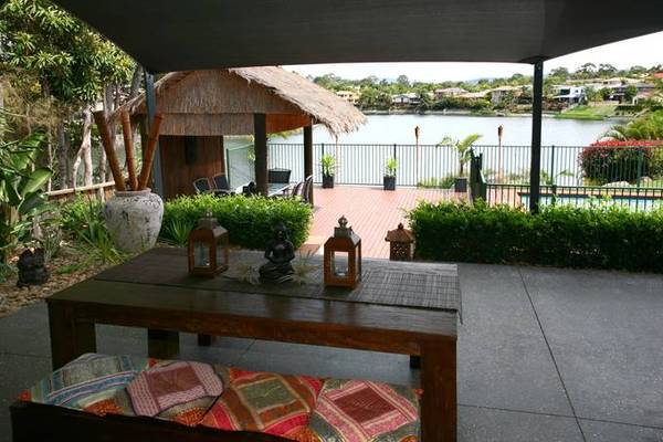 Fantastic Family Entertainer! Picture 3