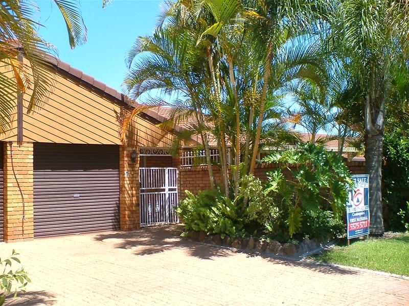 A SUPERB VILLA SPECIAL QUALITIES Picture 2