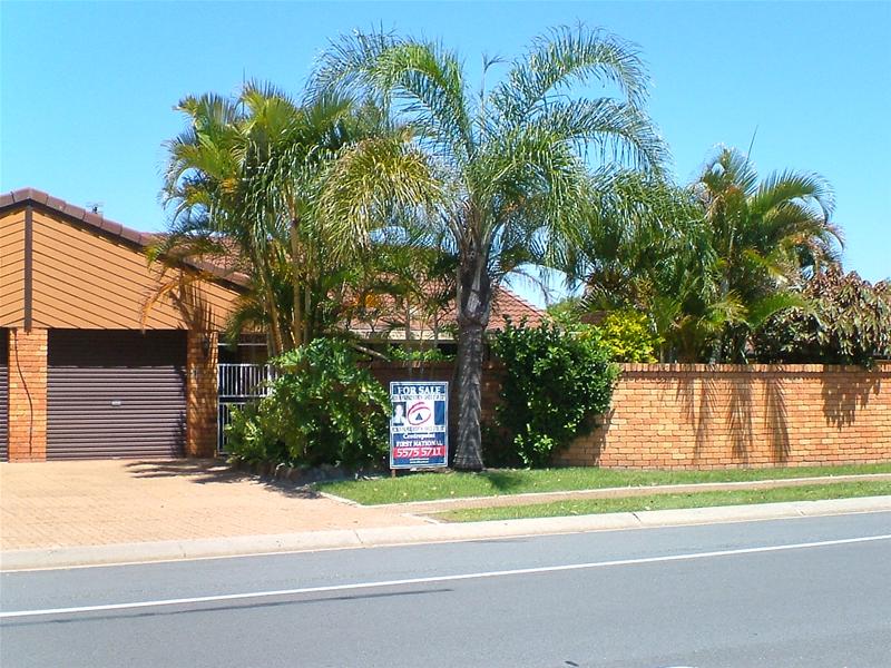 A SUPERB VILLA SPECIAL QUALITIES Picture 1