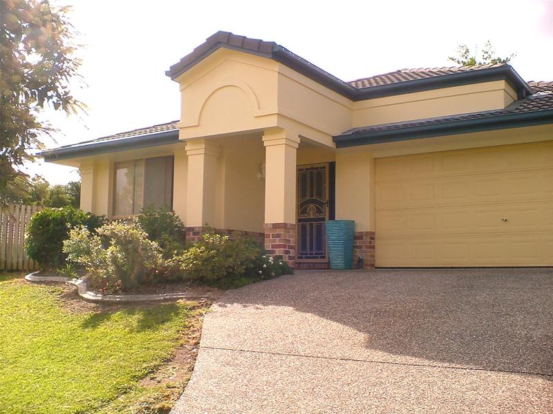 A HOUSE WITH ALL THE TICKS! First Home Buyers - take note Picture 3