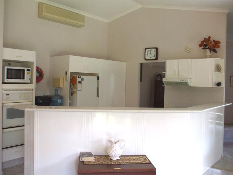 BLUE CHIP, LARGE, IMMACULATE & SAFE = MOST WANTED! Picture 2