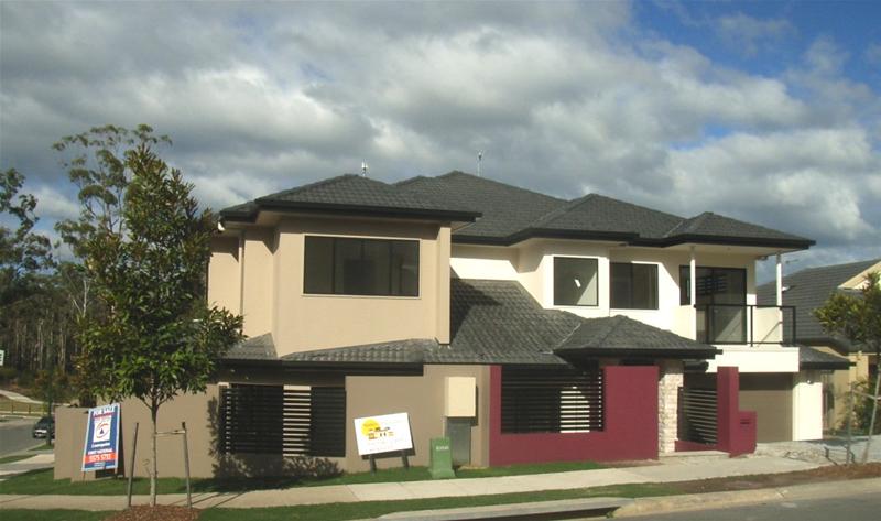 LOCATION, QUALITY, VALUE, VARSITY LAKES Picture 1