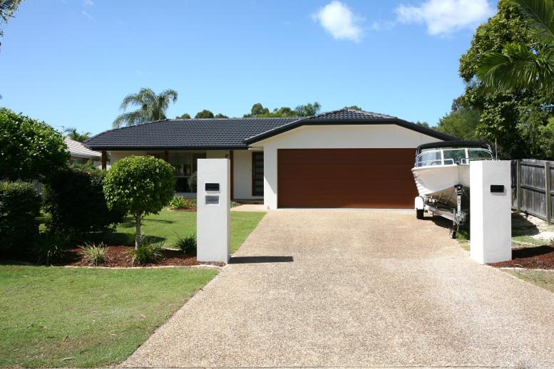 BIG 4 BEDROOM HOME AND ONE THAT TICKS ALL THE BOXES Picture 1