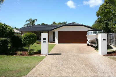 BIG 4 BEDROOM HOME AND ONE THAT TICKS ALL THE BOXES Picture