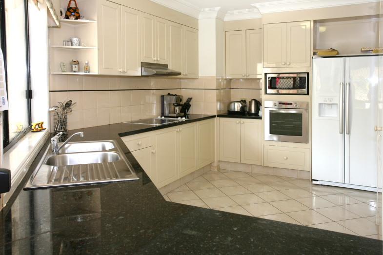 Where Life & Style Unite Picture 2