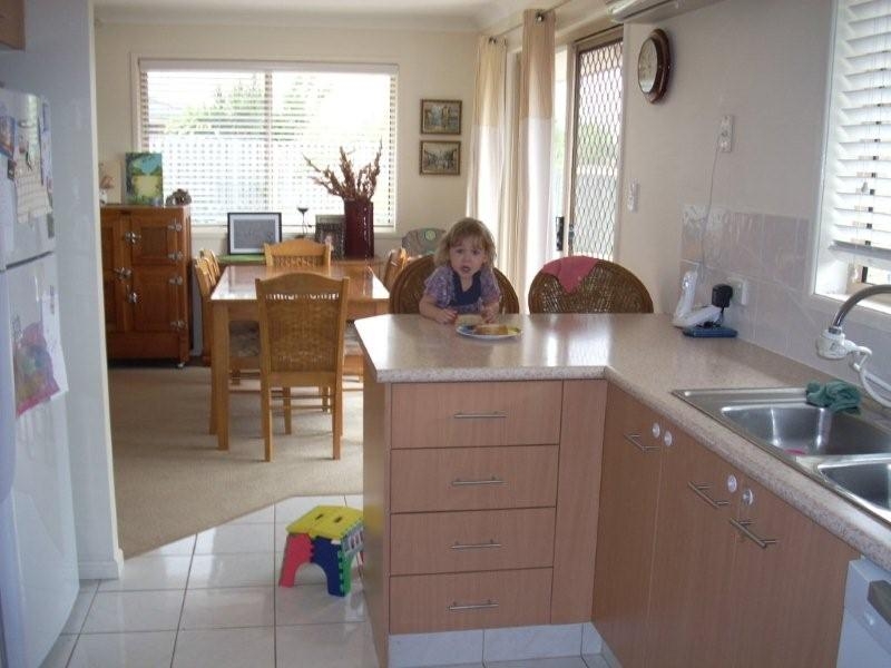 CHARMING BOUTIQUE FAMILY HOME Picture 3