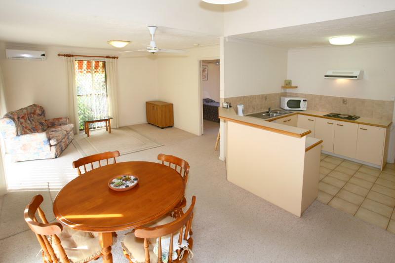 FANTASTIC for FIRST HOME BUYERS, RETIREES OR INVESTORS Picture 3