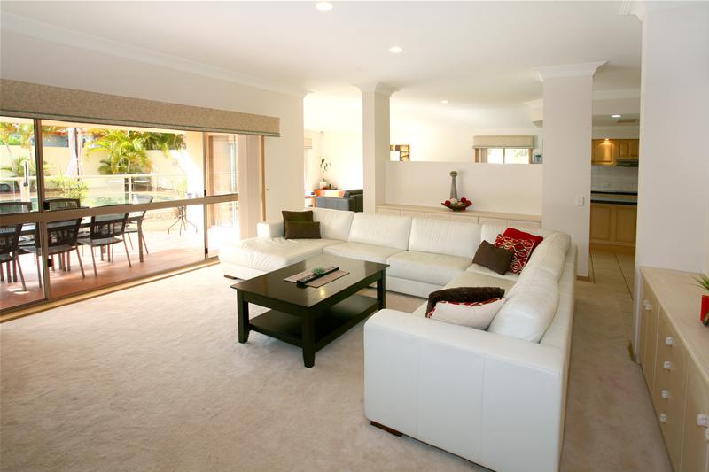 DRY BLOCK STUNNER
CLEAR ISLAND WATERS Picture 2