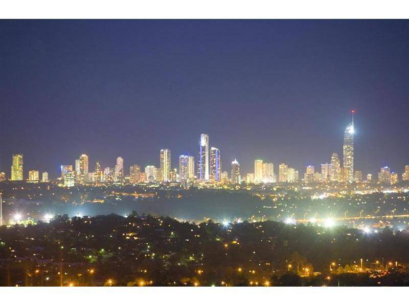 VISONARY BUILDER REQUIRED TO BUILD THE DREAM! Picture 1