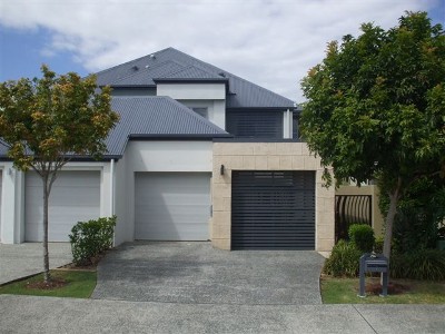 Attention all hard working Exec's Emerald Lakes Picture Attention all hard working Exec's Emerald Lakes Picture