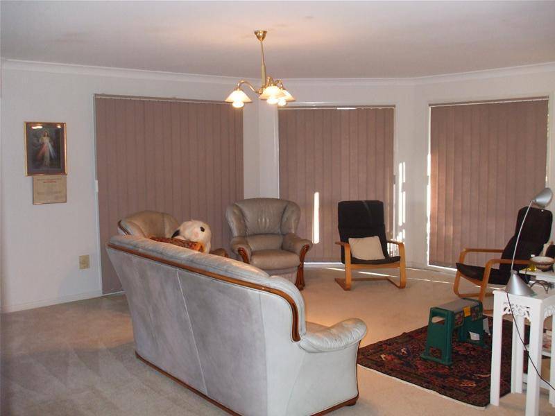 Utimate Position! North-East To Water Picture 2