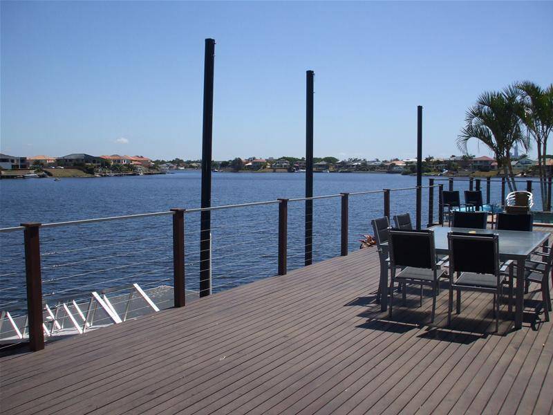 North-West, Wide Waterfront
Modern Architectural Design Picture 1